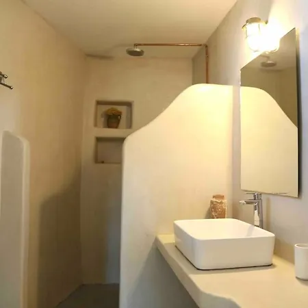 Rouga - Bright Terrace Apartmán *